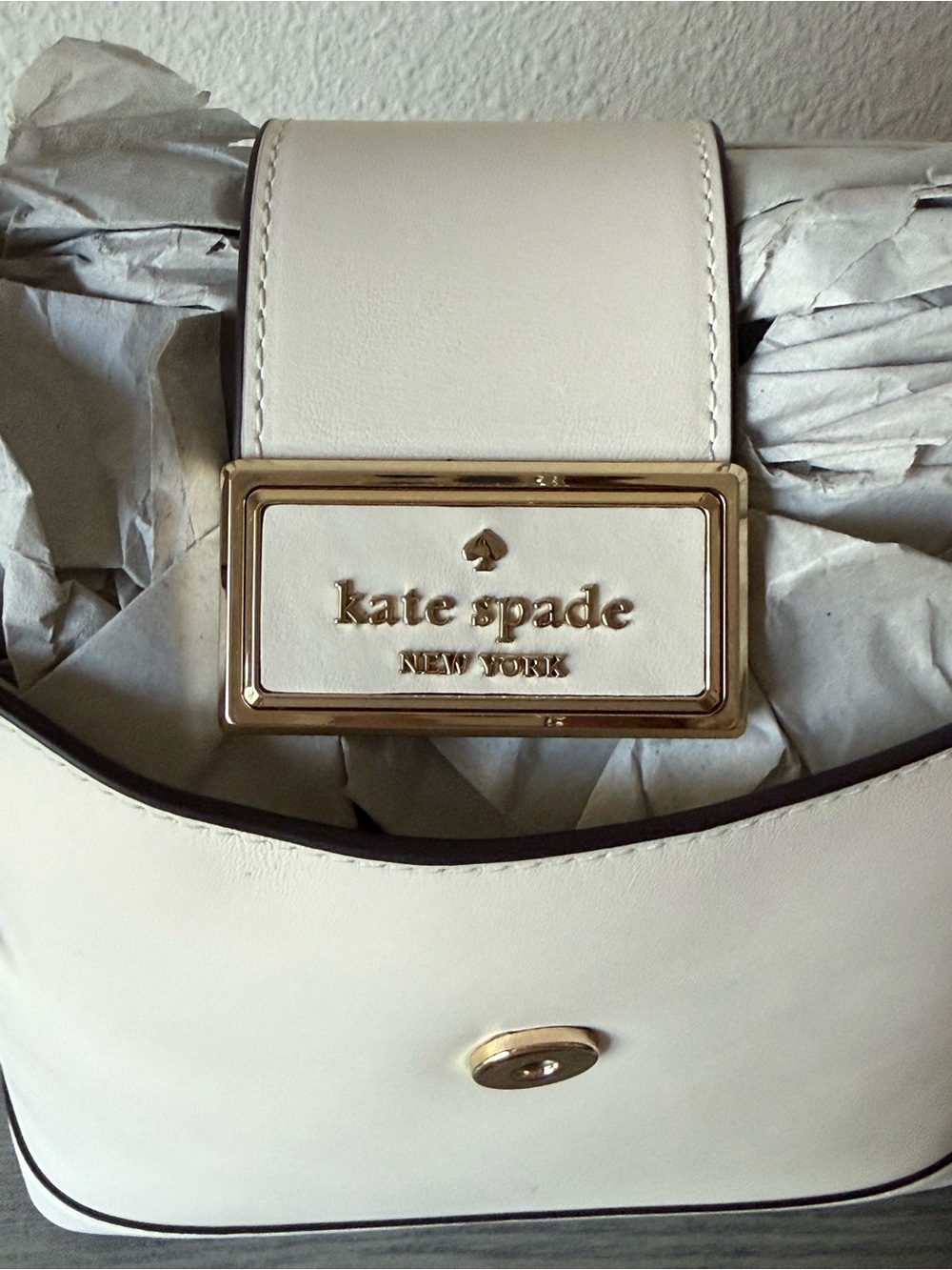 NWT Kate Spade “Reegan” KA753 smooth leather bucket bucket bag in meringue - Picture 4 of 16